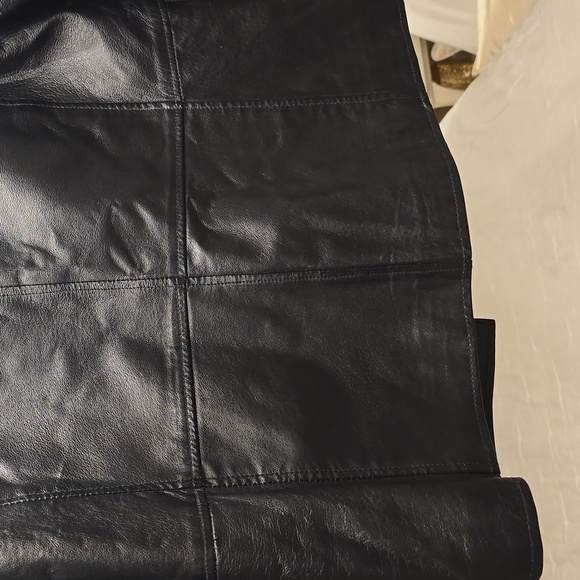 Clio Black Leather Jacket - Picture 7 of 14